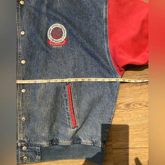 Vintage denim Jean jacket “Canadian Airlines International” - Picture 10 of 15